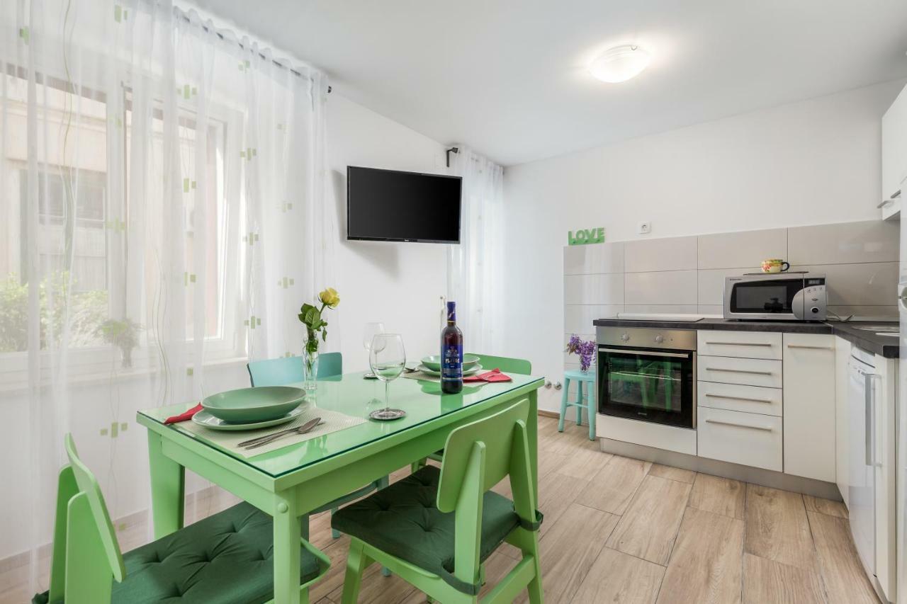 Adeona Apartments リエカ エクステリア 写真