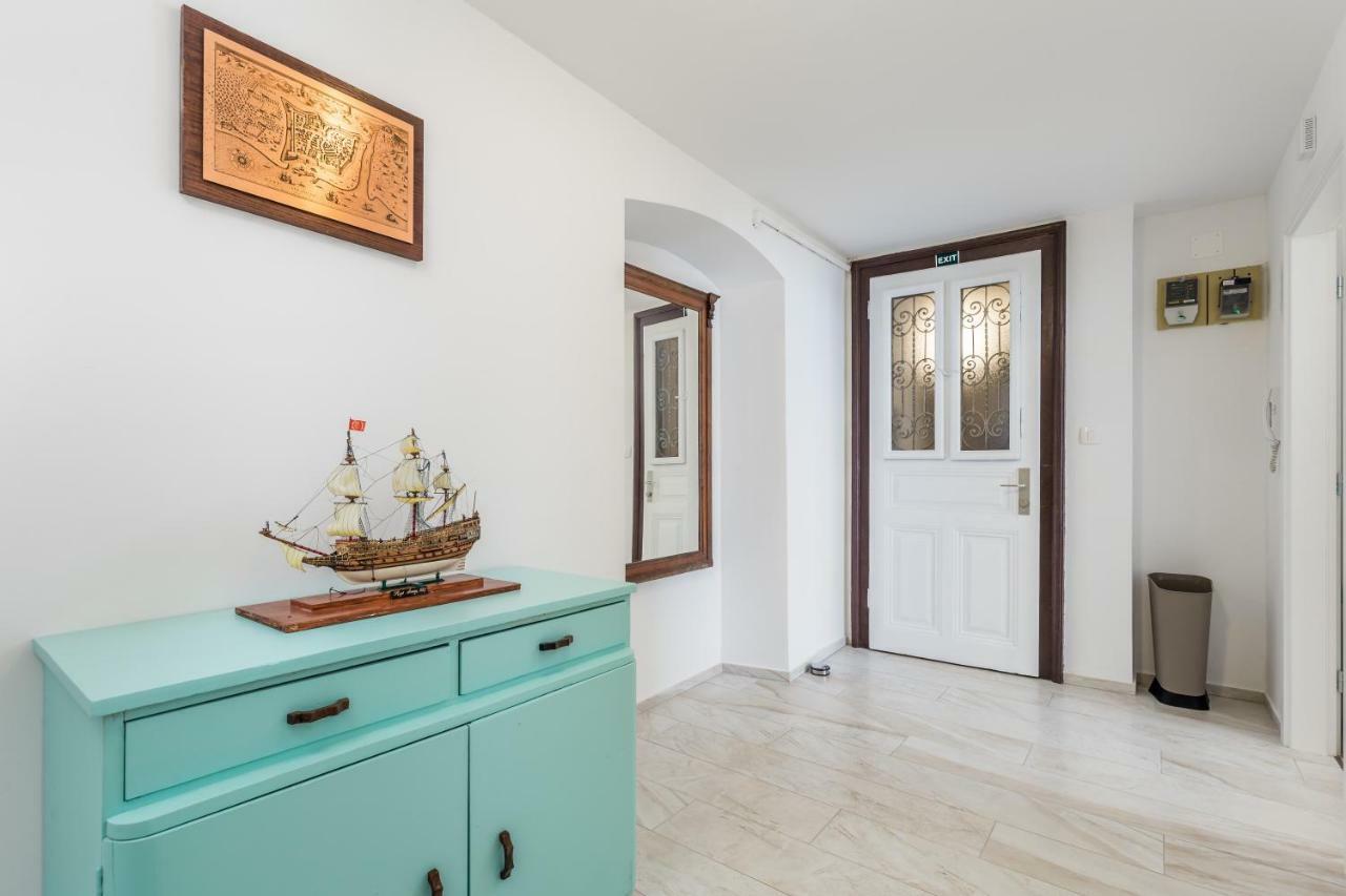 Adeona Apartments リエカ エクステリア 写真