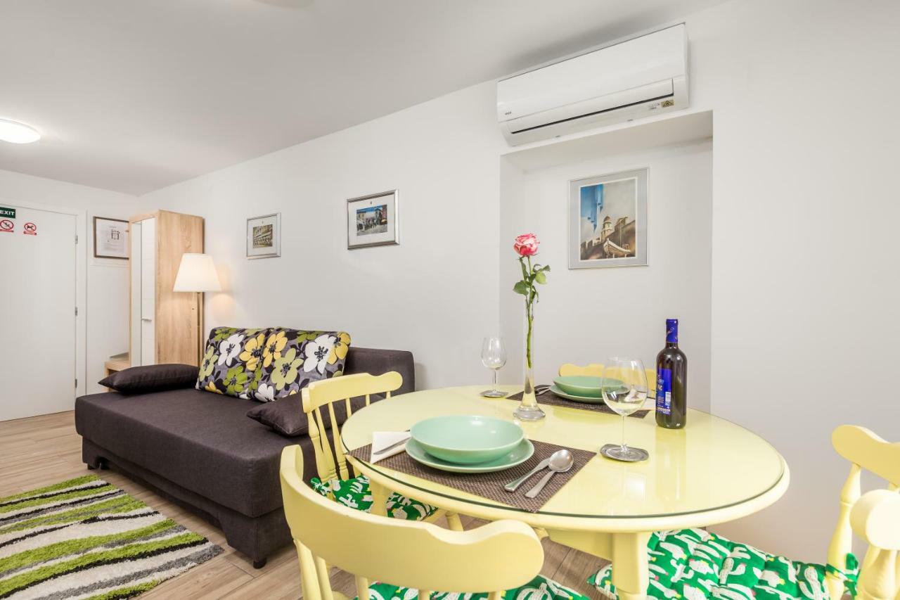 Adeona Apartments リエカ エクステリア 写真
