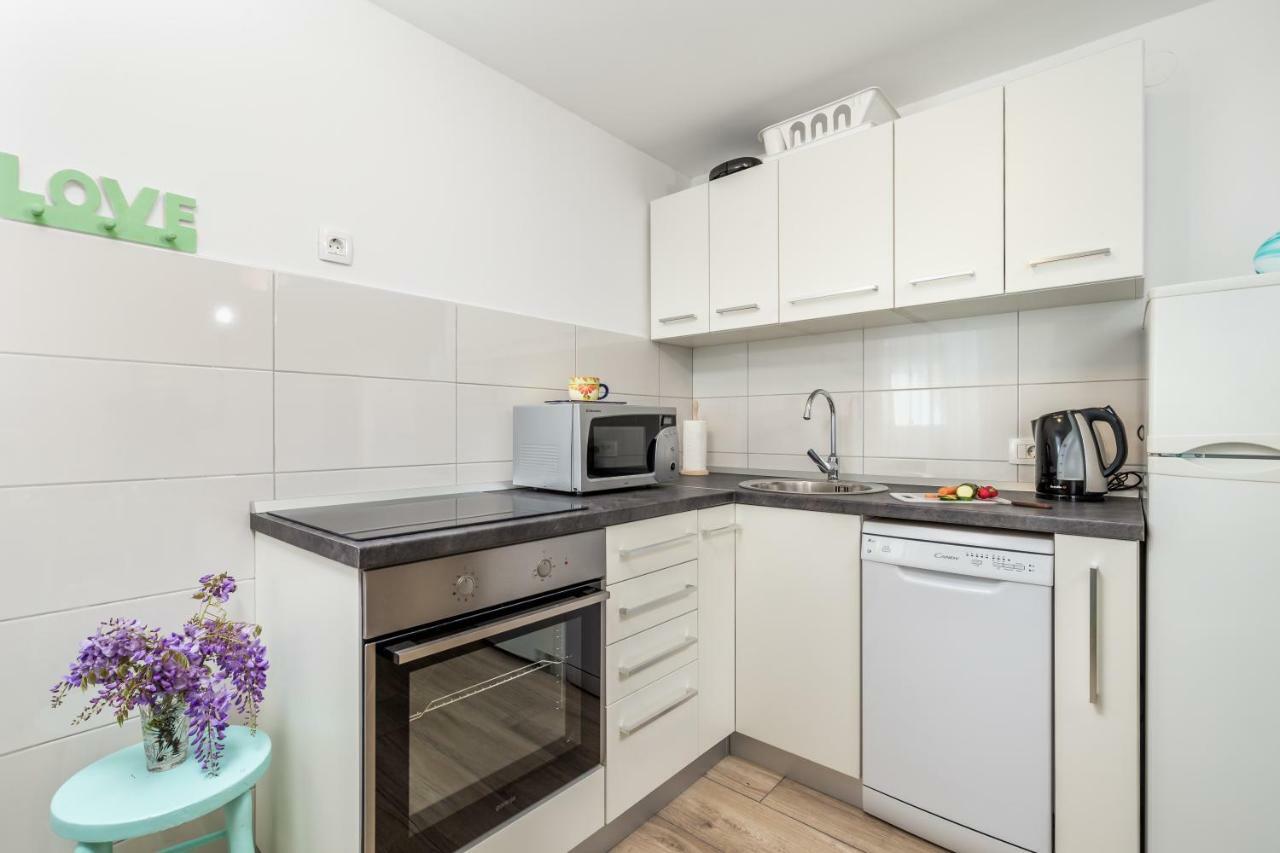 Adeona Apartments リエカ エクステリア 写真