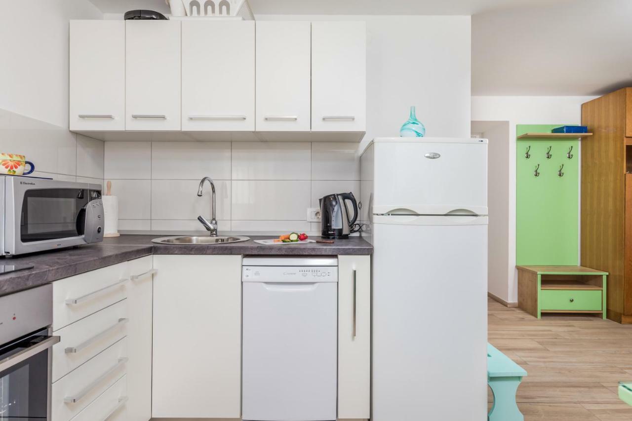 Adeona Apartments リエカ エクステリア 写真