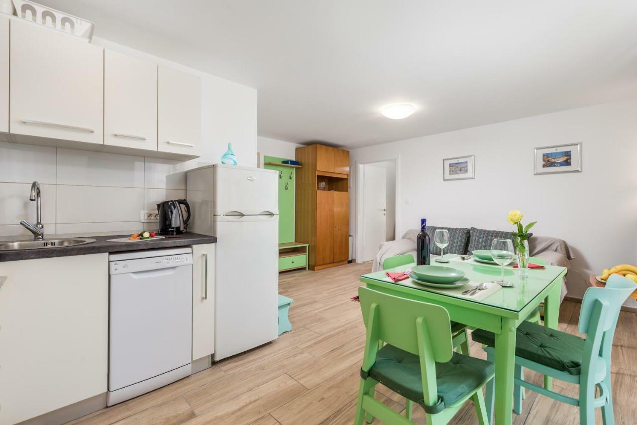 Adeona Apartments リエカ エクステリア 写真