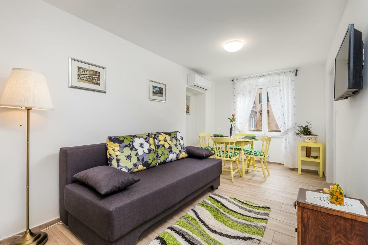 Adeona Apartments リエカ エクステリア 写真